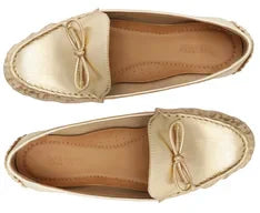 Mocassim Laço Clássico Dourado