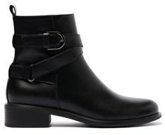 Bota Cano Curto com Detalhe em Fivela Preto Confortável e Estiloso