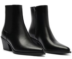 Bota Chelsea Preta com Salto Bloco Baixo e Cano Curto Feminina