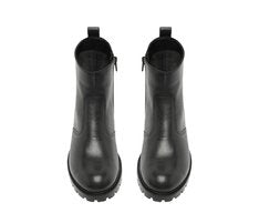 Bota Tratorada Feminina Cano Curto Couro Preto Salto Baixo