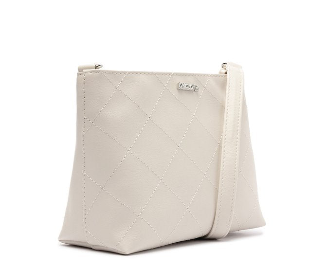 Bolsa Tiracolo Média Matelassê Triangular Branca