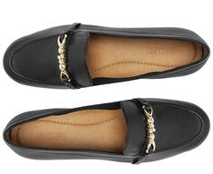 Mocassim Loafer Bridão Preto com Metal Torcido e Solado Emborrachado